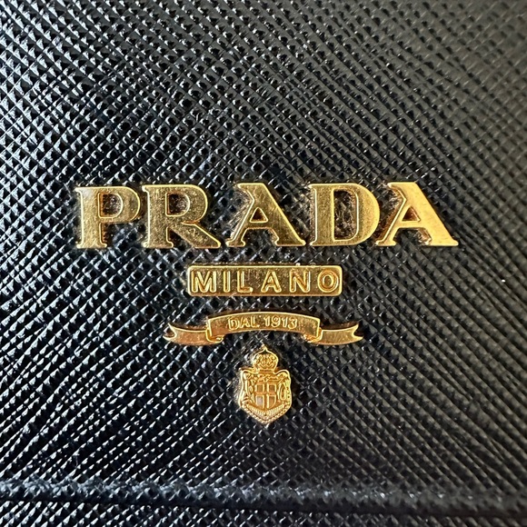 💎PRADA SAFFIANO LEATHER WALLET ON CHAIN💎 - Picture 3 of 16